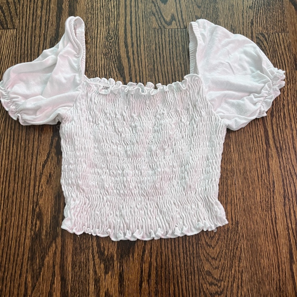 Tight cropped ribbed top size s